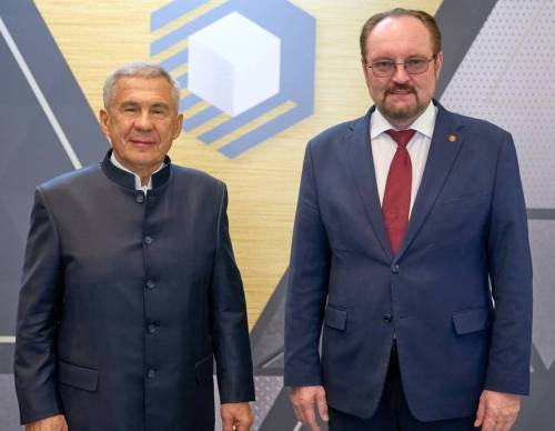 Минниханов в Москве принял участие в церемония вручения премии имени Бориса Тихомирова