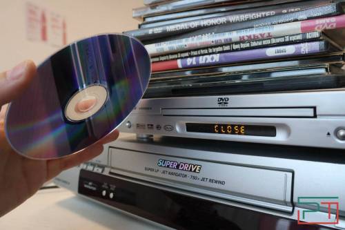 А я девочка с плеером: молодежь в Казани охотится за техникой времен своих родителей