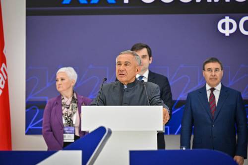 Минниханов, Фальков и Фурсенко открыли Российский венчурный форум в Казани