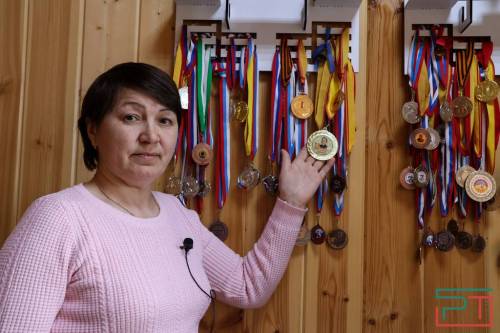 Надежда на Победу: мама офицера-танкиста возглавила общину волонтеров в Татарстане