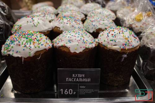 Сколько стоят пасхальные куличи в Казани: обзор цен