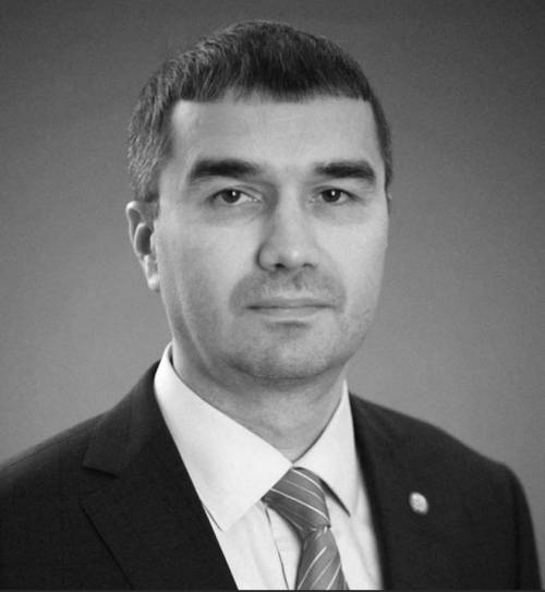 Скончался экс-врио начальника Управления ЗАГС Кабмина РТ Ильдар Бадреев