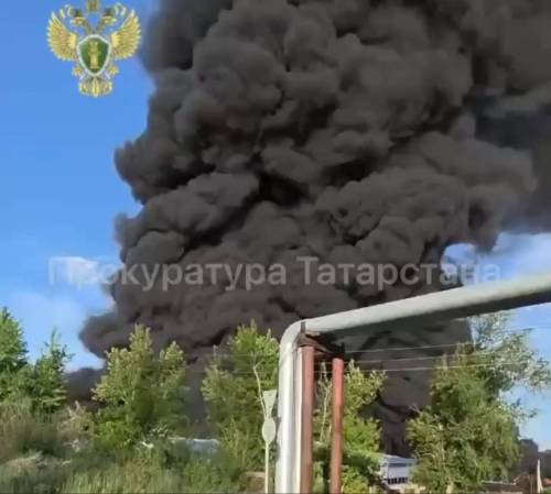 Названа предварительная причина крупного пожара в Челнах - самовозгорание полимеров