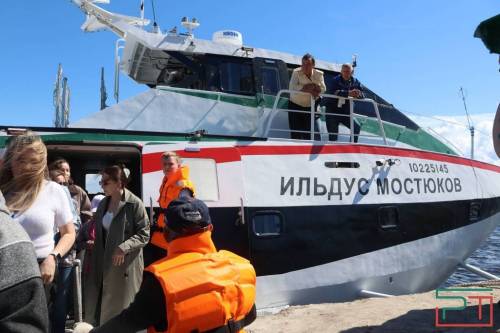 «Запрос от пассажиров очень велик»: из Казани запустили метеоры до Камского Устья