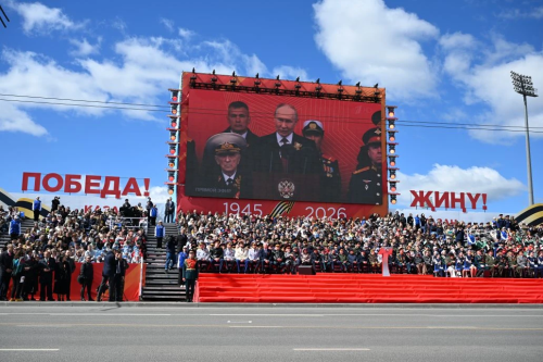 Минниханов поделился фото с парада Победы в Казани