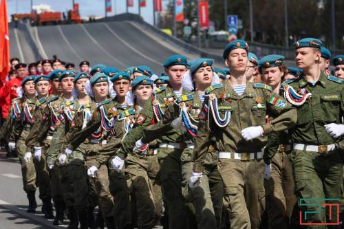 Парад победы 9 мая в Казани