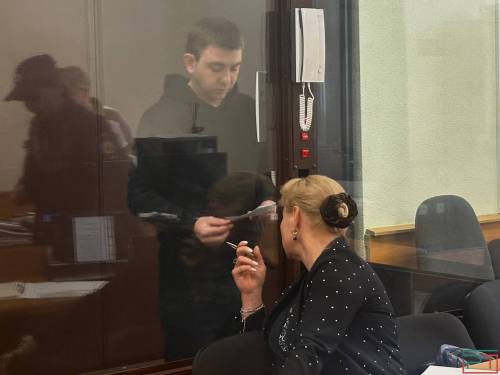 Оставил без коттеджей и без денег: в Казани судят бизнесмена за аферу со строительством домов
