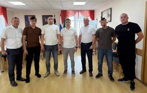 Глава Лениногорского района обсудил нужды СВО на встрече с бойцами