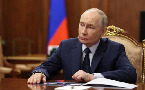 Путин отметил госнаградами 13 жителей Татарстана