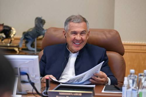 Минниханов встретился с участниками федерального кадрового резерва