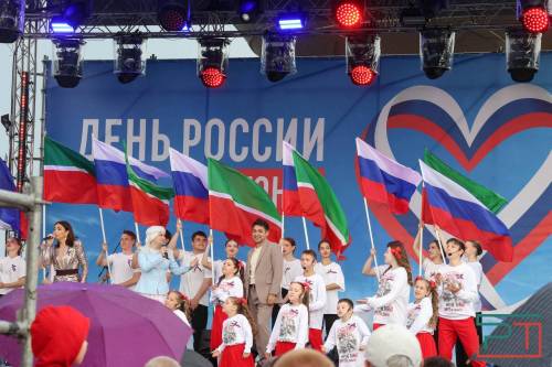 Группа «Корни», парад дружбы и салют: как в Казани отметят День России