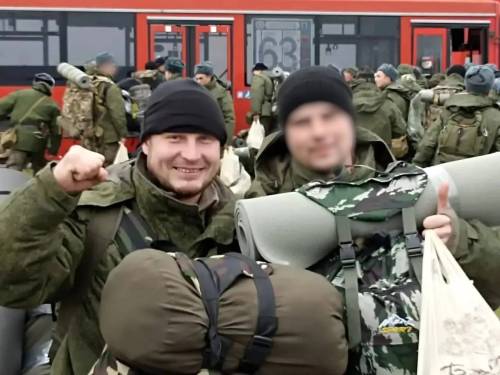 «Крестик поцеловал – и в бой!»: ветеран рассказал, как участие в СВО перевернуло его жизнь