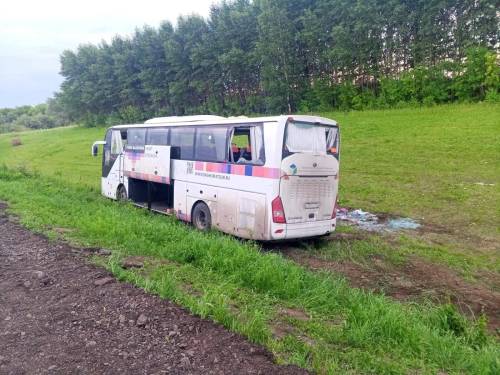 Девять человек находятся в больницах Альметьевска и Лениногорска после ДТП с автобусом