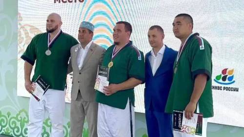 Слесарь из Челнов выиграл автомобиль на Сабантуе в Омске