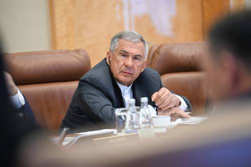 Минниханов встретился с новым составом кадрового резерва