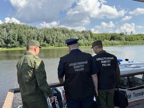 На реке Волга в Татарстане перевернулась лодка - один рыбак утонул