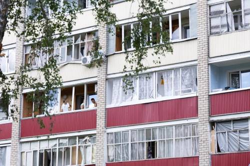 В Нижнекамске восстанавливают дом, поврежденный ударом БПЛА