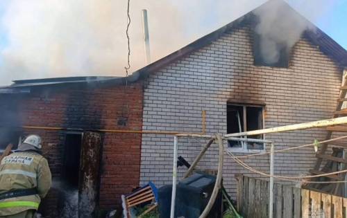 На пожаре в Зеленодольском районе Татарстана пострадали отец и дочь