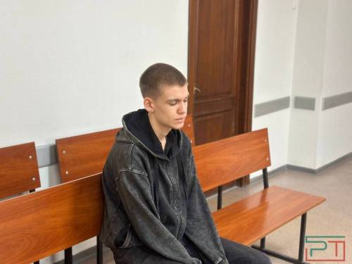 «Дядя Вова» обещал 200 долларов в день: в Казани судят 19-летнего оператора мошеннических сим-боксов