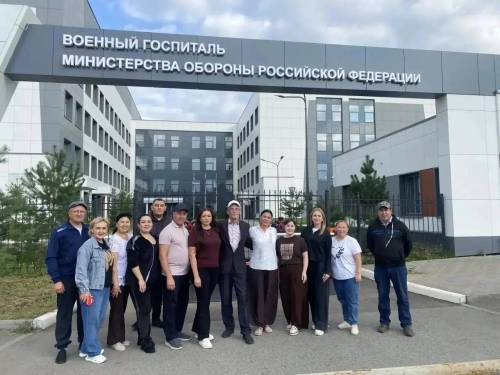 Делегация из Буинска навестила раненых бойцов в Казанском военном госпитале