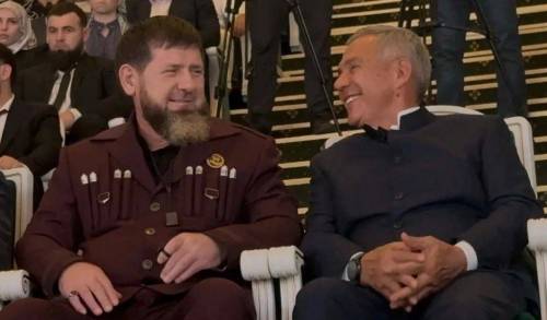 Рустам Минниханов поделился фото с Рамзаном Кадыровым в Чечне
