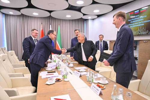 Раис Татарстана и вице-премьер Беларуси обсудили развитие сотрудничества
