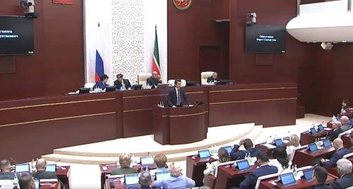 «Первый среди равных»: Фарид Абдулганиев возглавил парламент Татарстана