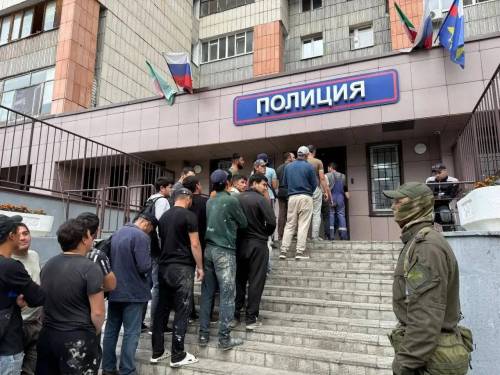 Более тысячи нарушений выявлено в ходе рейдов «Нелегальный мигрант» в Татарстане