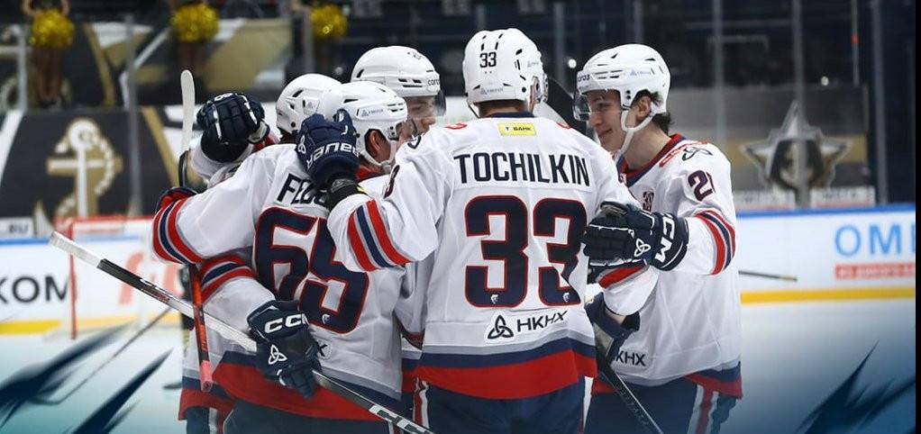 «Нефтехимик» обыграл «Адмирал» благодаря дублю 19-летнего Соколова