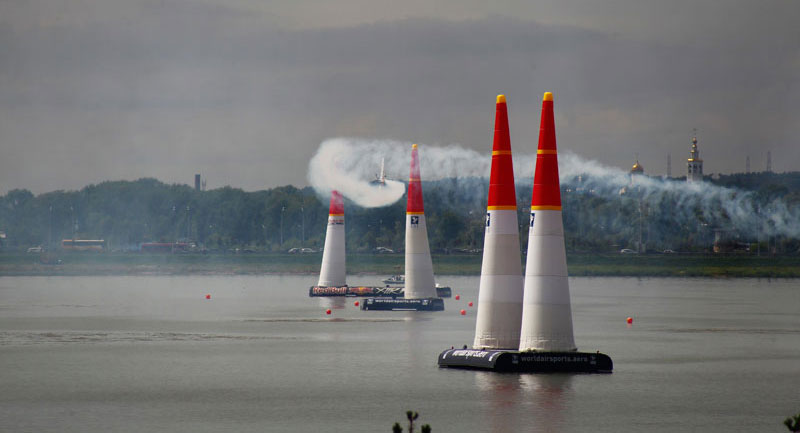 Фоторепортаж Red Bull Air Race. Тренировочные полеты