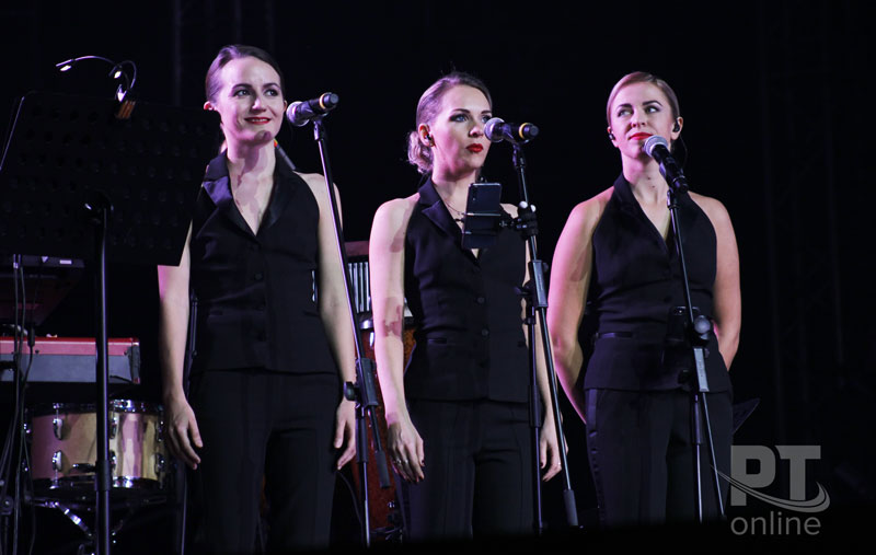 Певица Алсу  выступила в Казани с шоу "Не молчи"