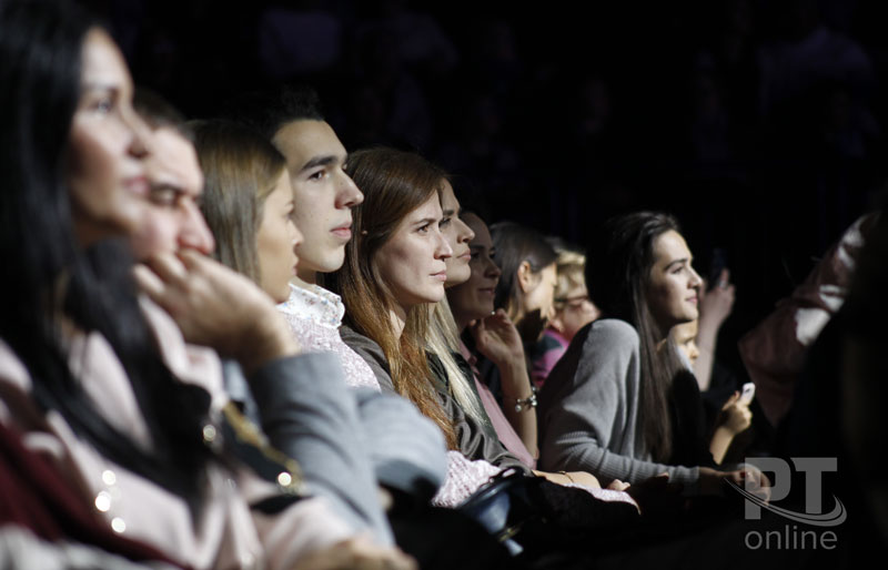 Певица Алсу  выступила в Казани с шоу "Не молчи"
