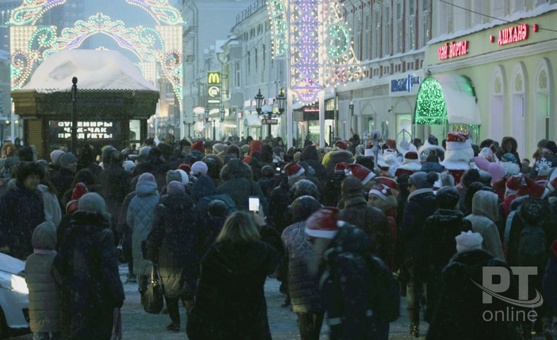Парад Дедов Морозов в Казани