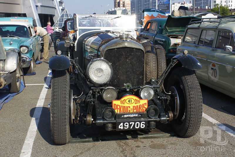 Участники ралли «Пекин – Париж» в Казани