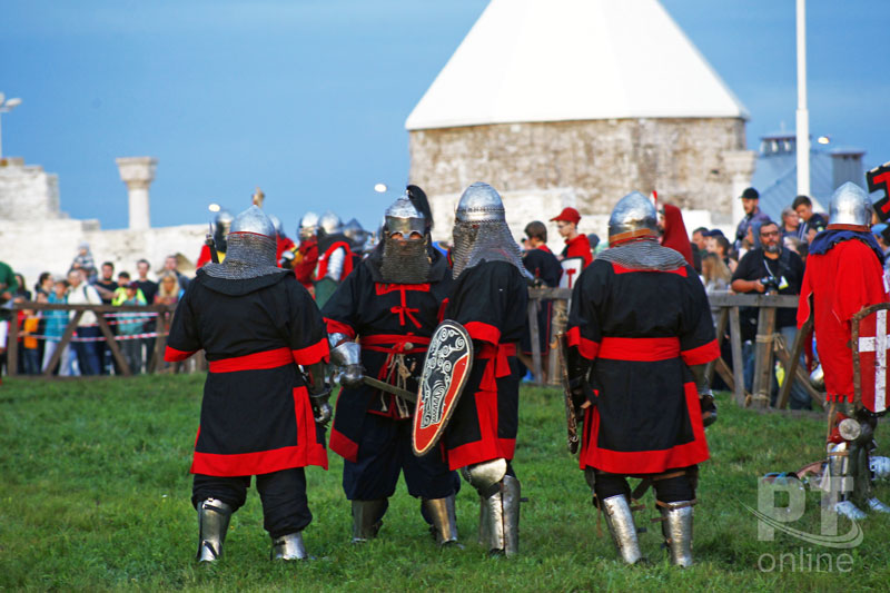 Очень средневеково!