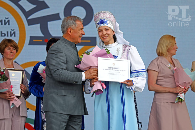 «Каравонным» шагом, сохраняя традиции