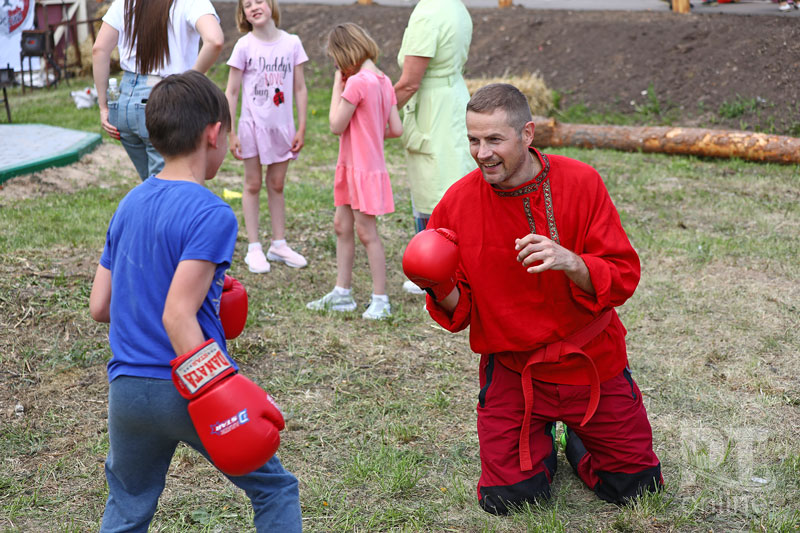«Каравонным» шагом, сохраняя традиции