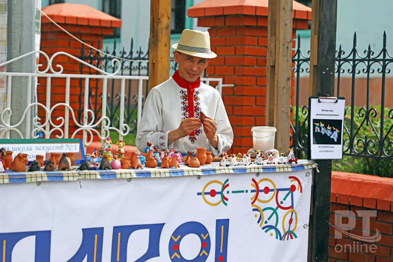 «Каравонным» шагом, сохраняя традиции