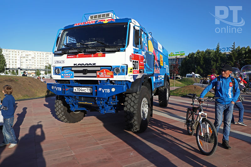 Евгений МИРОНОВ: «Мы приезжаем туда, где нас ждут»