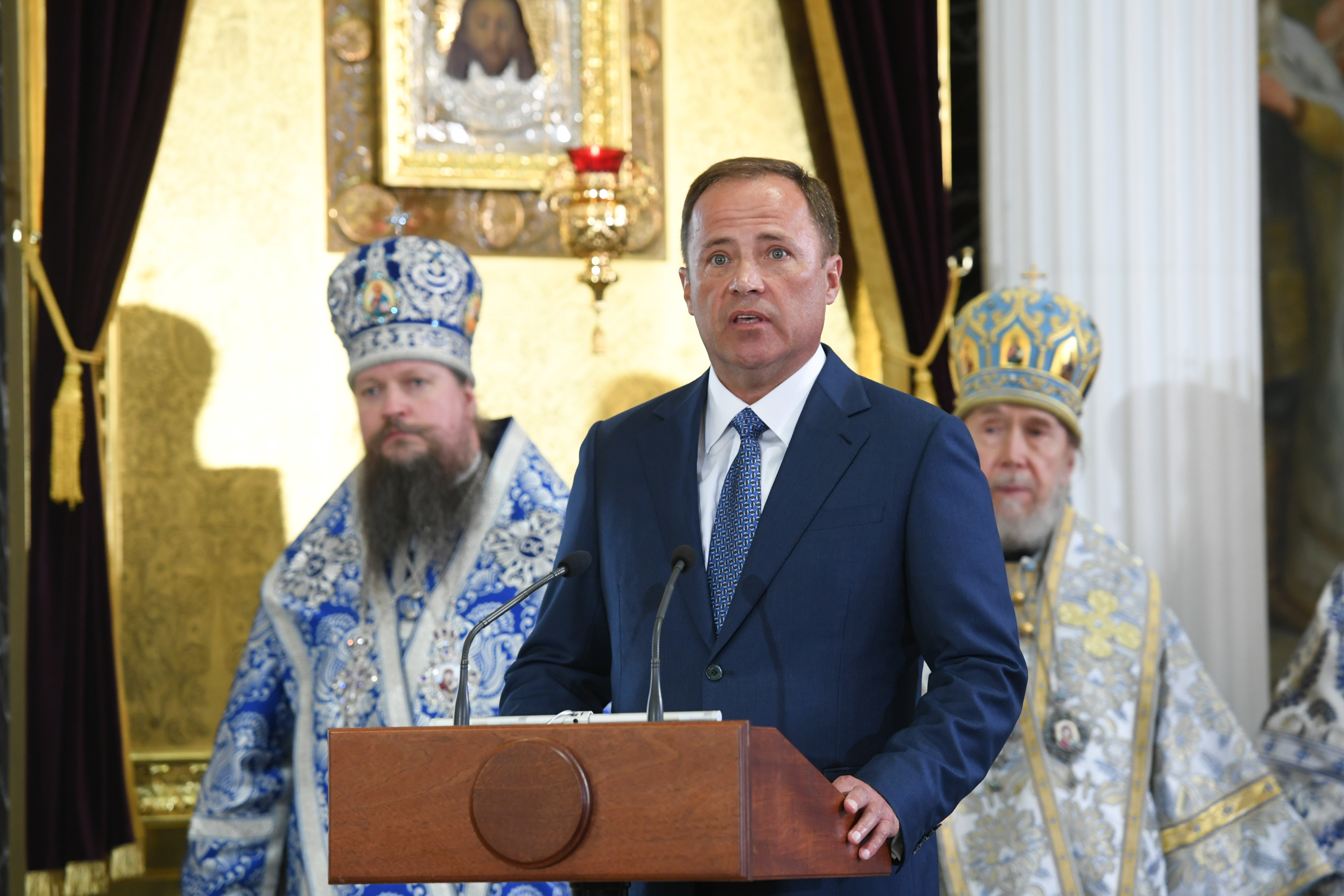 Отечество вновь обрело одну из главных духовных святынь