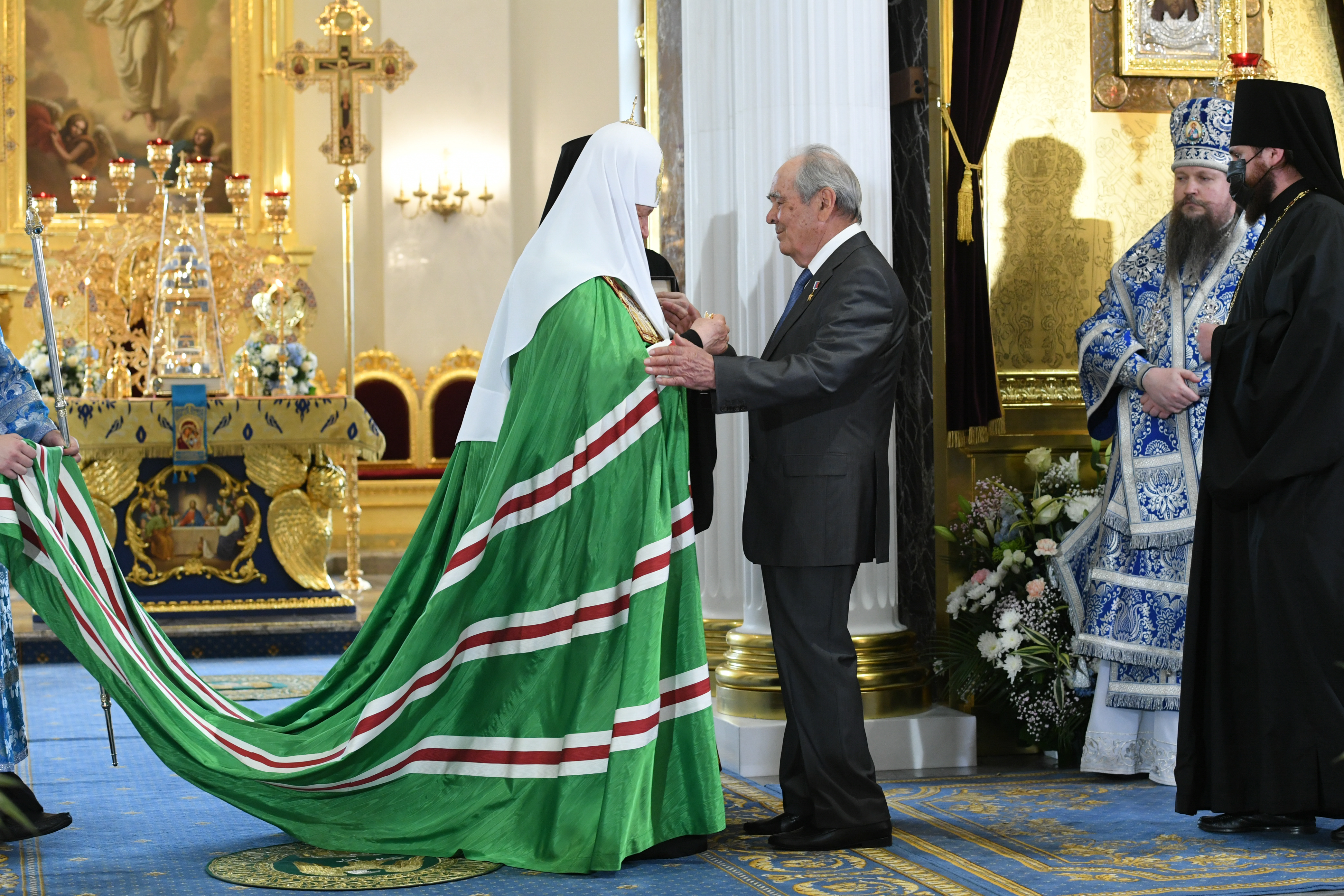 Отечество вновь обрело одну из главных духовных святынь