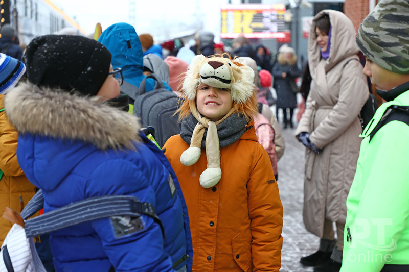 Дед Мороз и чудо-паровоз