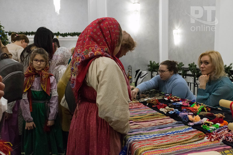 Пришла коляда – открывай ворота