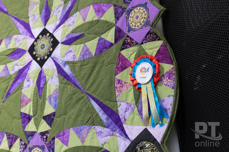 Выставка «Стежок длиною в четверть века»