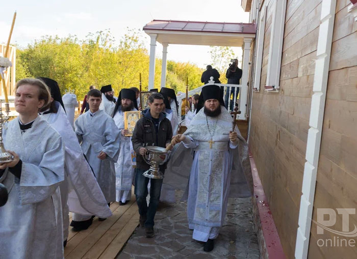 Храм возродили, вернется ли жизнь в село?.. В Татарстане открыли после реставрации старинную церковь