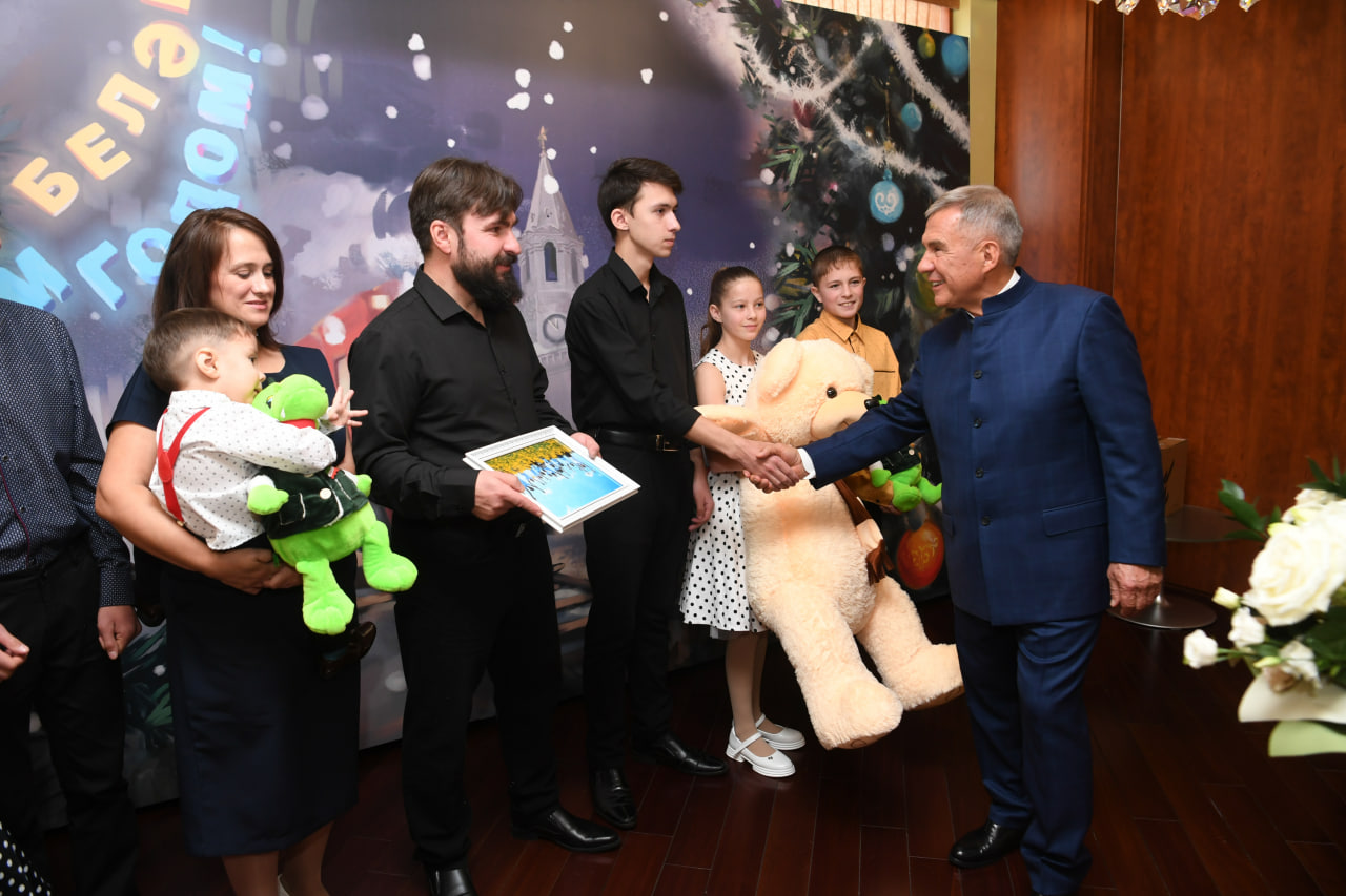 В Казани прошла первая Республиканская елка