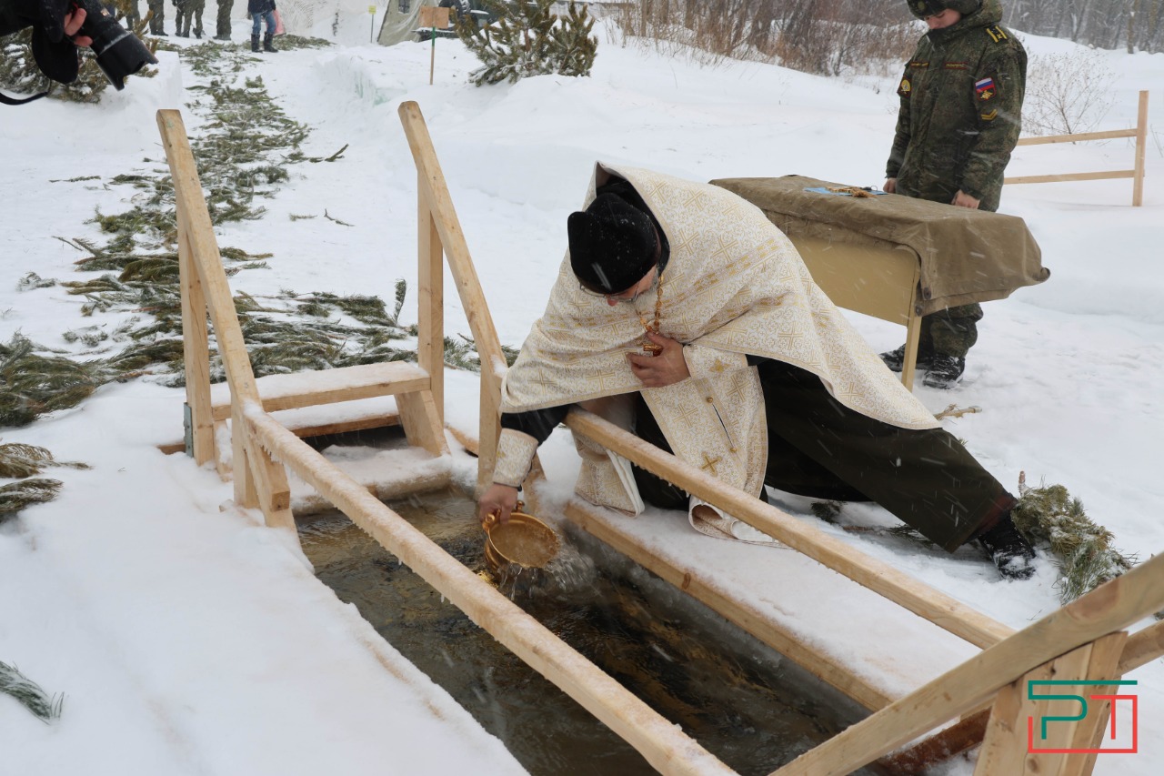 Крещенские купания на озере Верхний Кабан в Казани