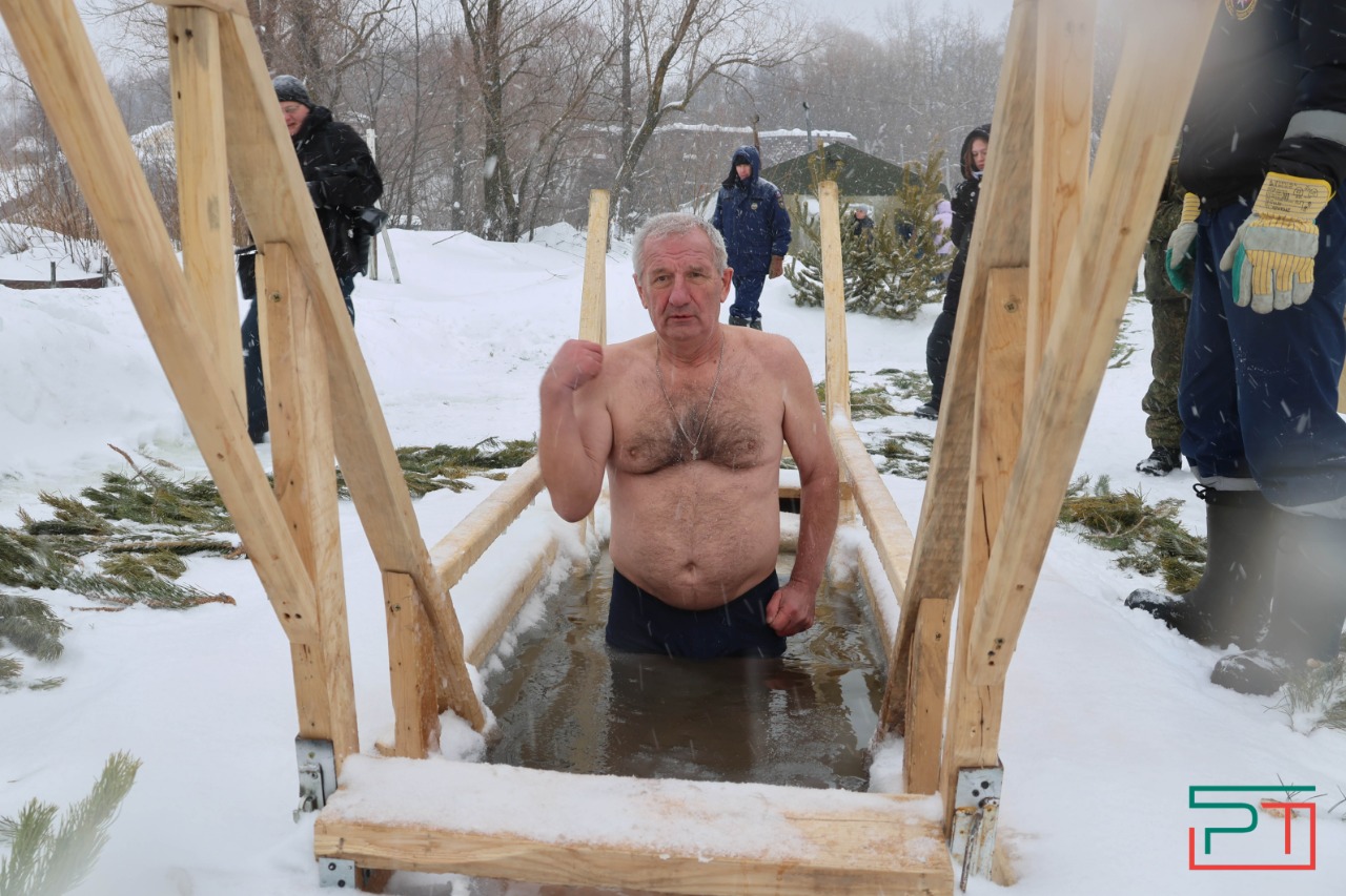 Крещенские купания на озере Верхний Кабан в Казани