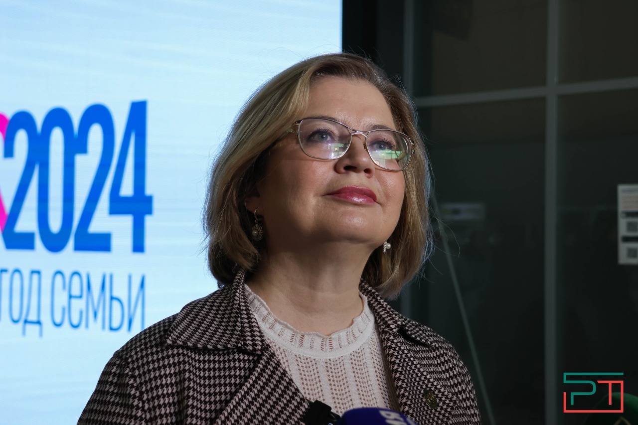 Молодожены привезли в Казань огонь для семейного очага