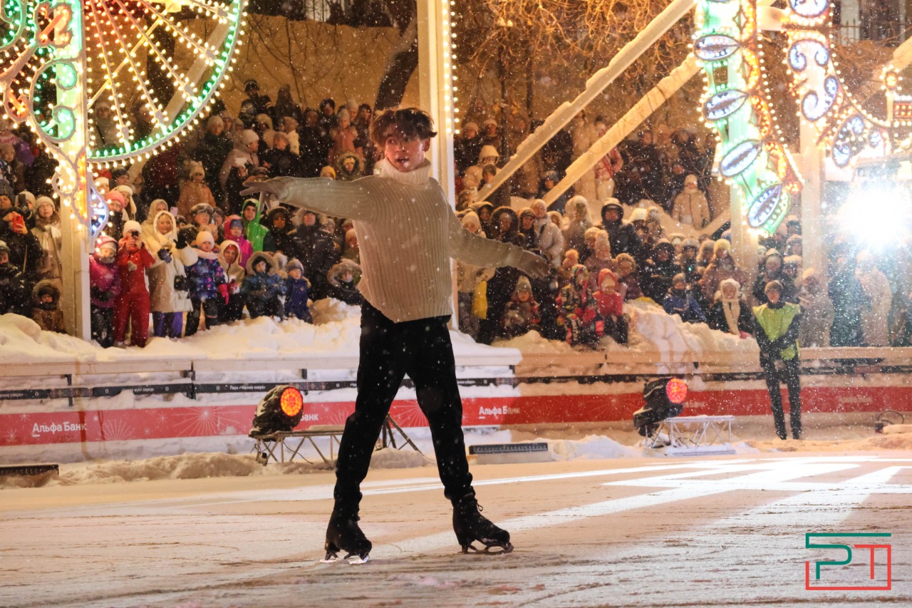 Илья Авербух, Алексей Ягудин, Максим Шабалин– ледовое шоу в парке «Черное озеро»